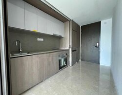 Avenue South Residence (D3), Apartment #457227441